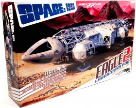 Space:1999 Eagle II with Lab Pod 1:48 (mpc923)