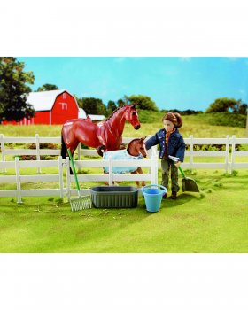 New Arrival at the Barn Classic Deluxe Horse/Foal Set (61084)